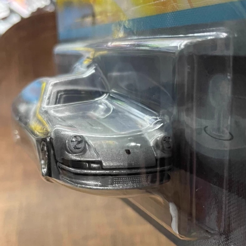Hot Wheels Premium Pop Culture - Vintage Collectible Guns reseña y precio